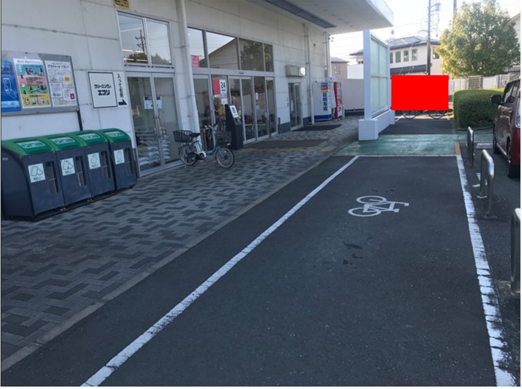 【西友　浜松有玉南店】店頭入口前 (駐車場・駐輪場)　キッチンカー・コーヒーテイクアウトや、クレープ・たいやき・焼きそば・お好み焼き など販売におすすめな屋外催事イベントスペース
