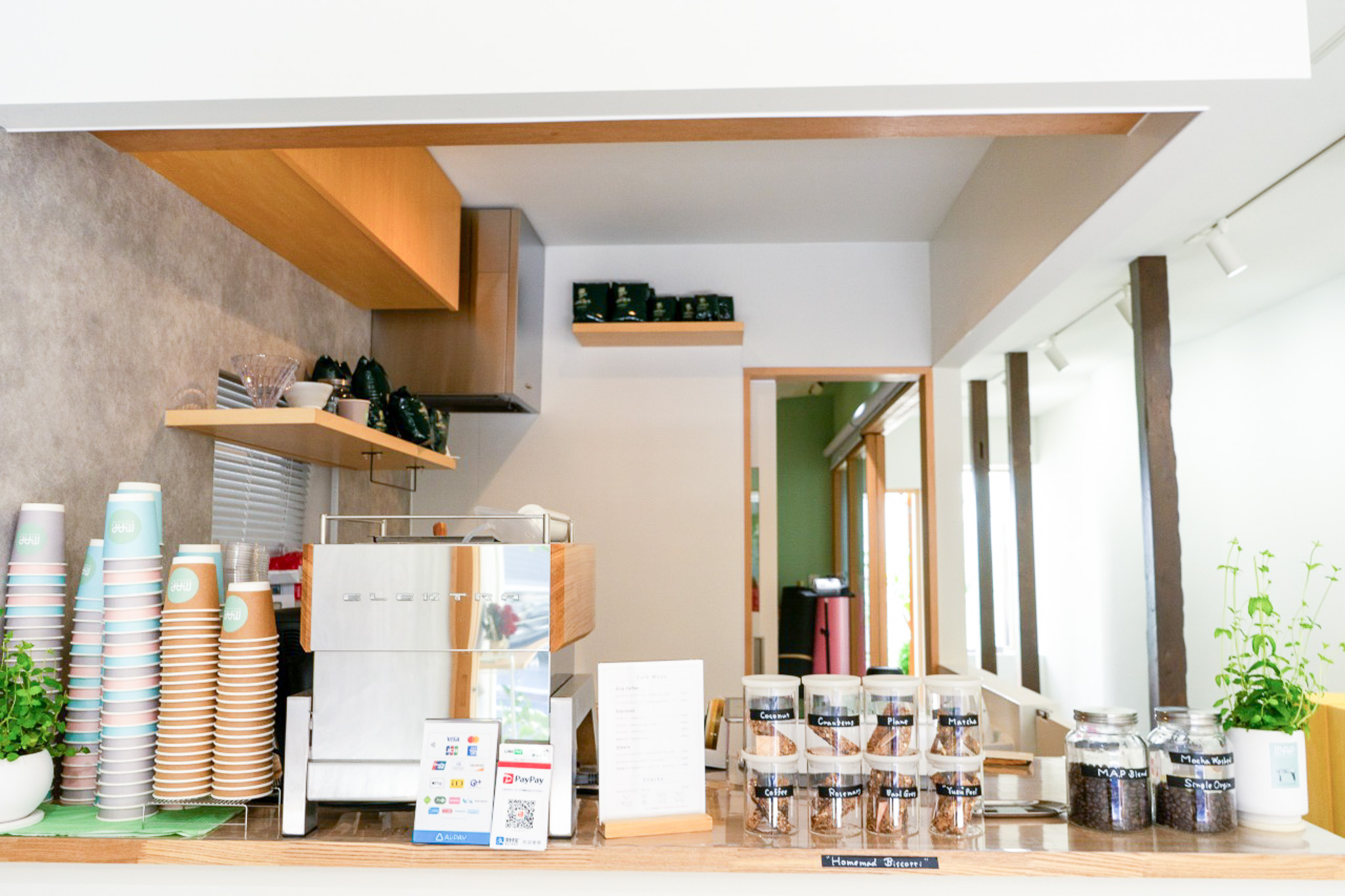 【高円寺駅徒歩4分】展示会・ワークショップに適した路面視認性が高いギャラリー/スタジオ