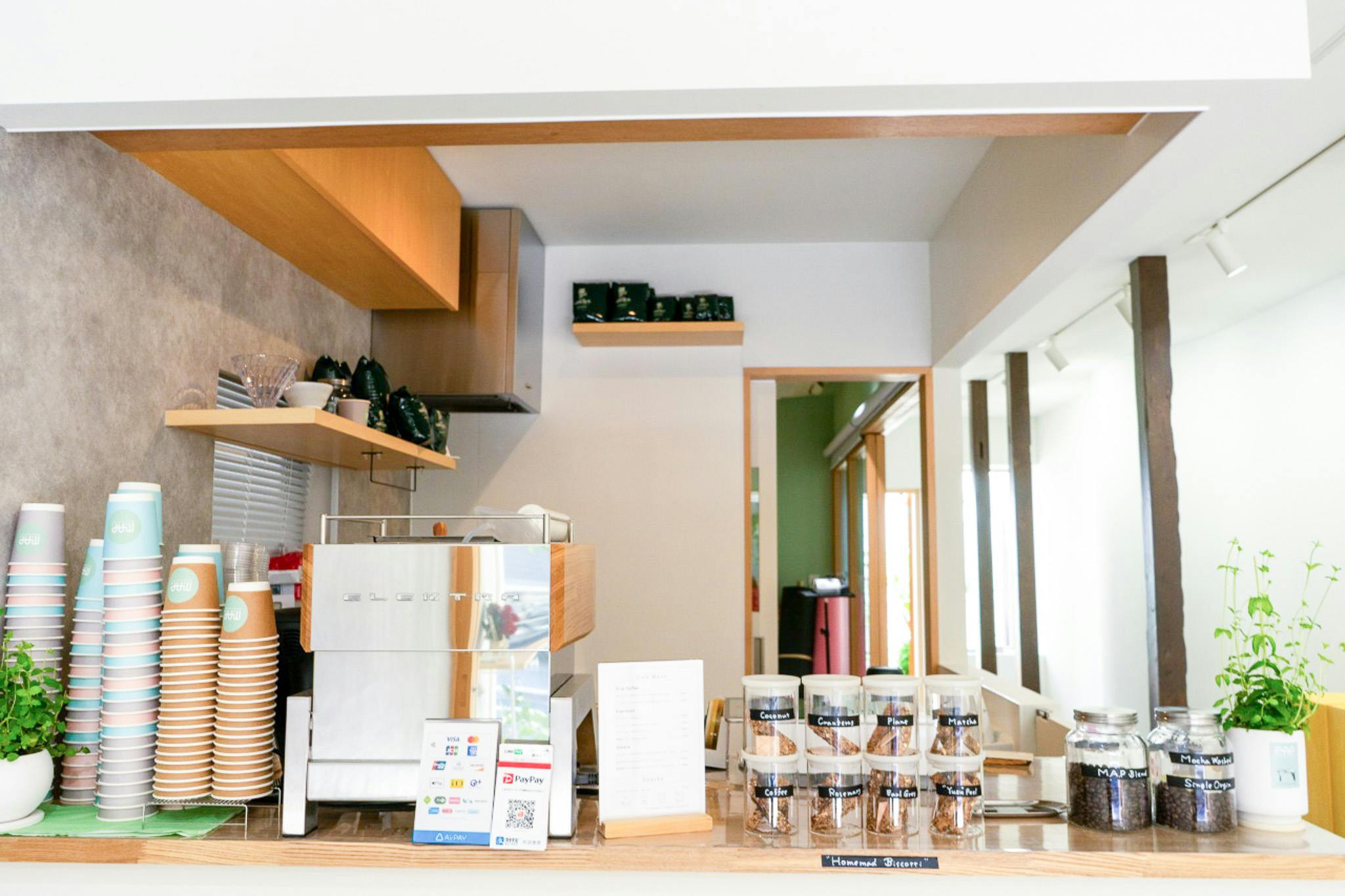 【高円寺駅徒歩4分】展示会・ワークショップに適した路面視認性が高いギャラリー/スタジオ