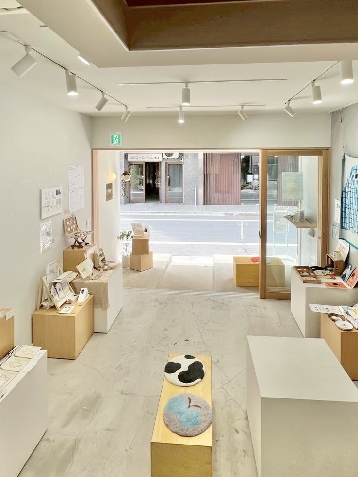 【高円寺駅徒歩4分】展示会・ワークショップに適した路面視認性が高いギャラリー/スタジオ