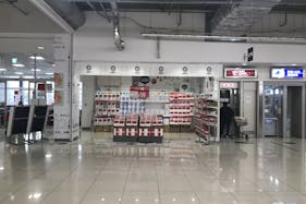【西友 浜北店】入口横テナント区画 プロモーションや物販・食物販に最適なスーパーマーケットの屋内催事イベントスペース