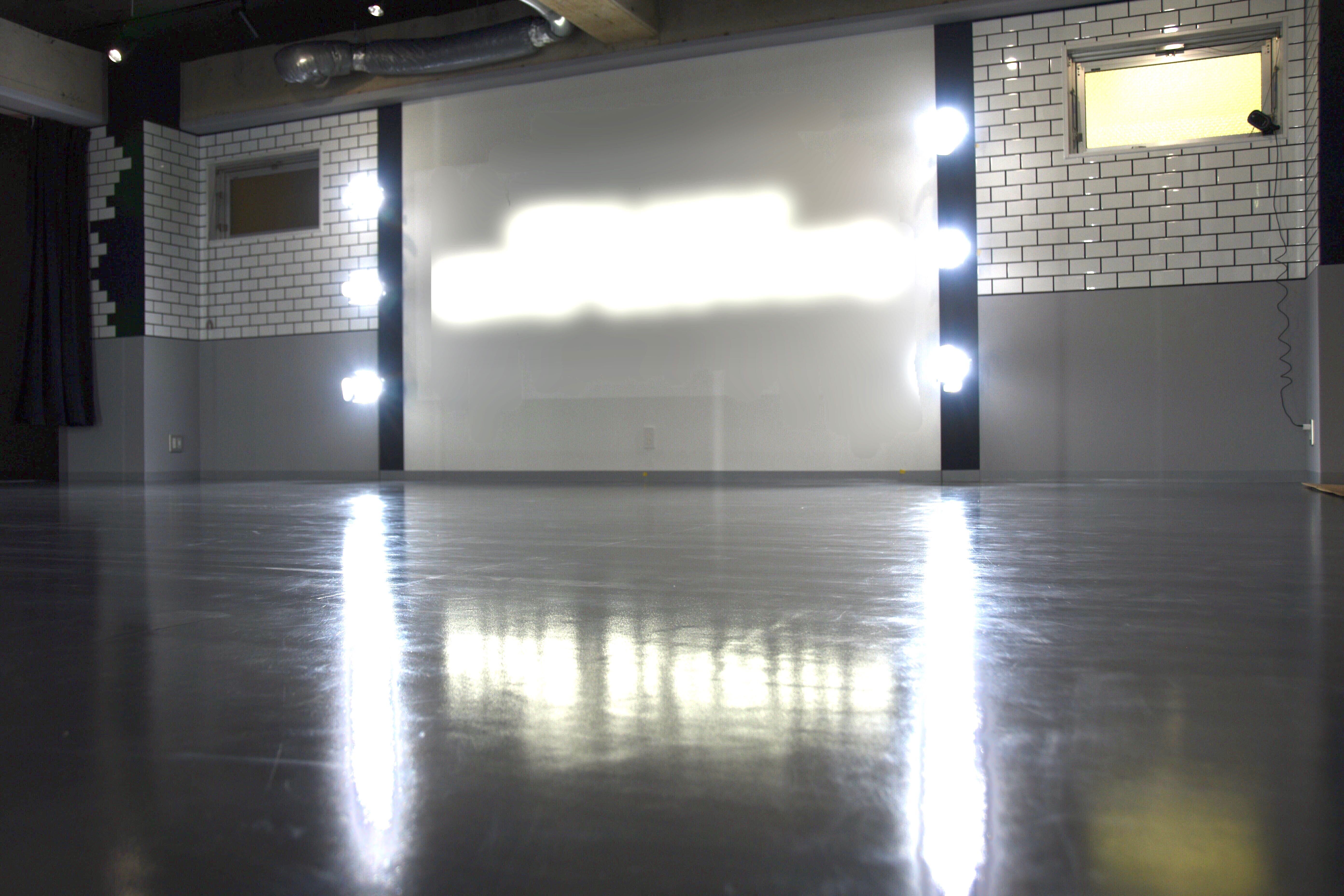 【西葛西駅3分】ワークショップやセミナーに利用できる自然光が入るスタジオ