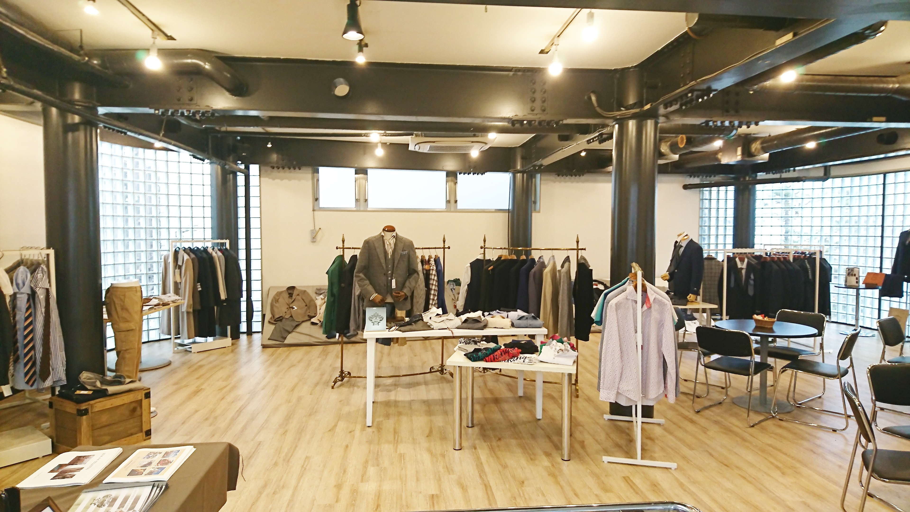 【明治神宮前(原宿)駅1分】ラフォーレ原宿裏通りの好立地！2フロアでの展示会、ポップアップ、チェキ会、控室など多様な用途に適したスペース