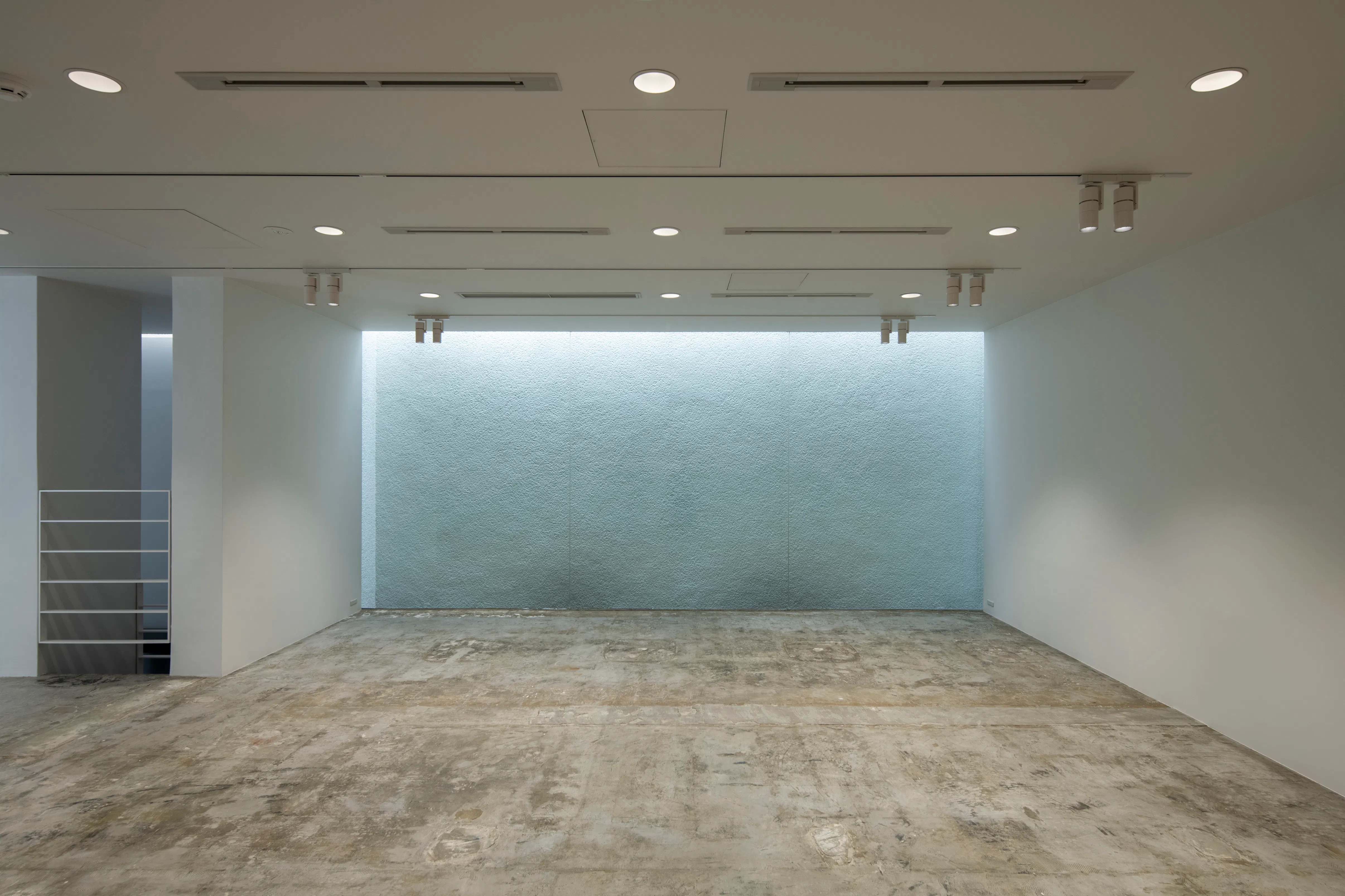 【唐人町駅1分】3層238㎡・建築家リノベーションのアートスペース(cassette)