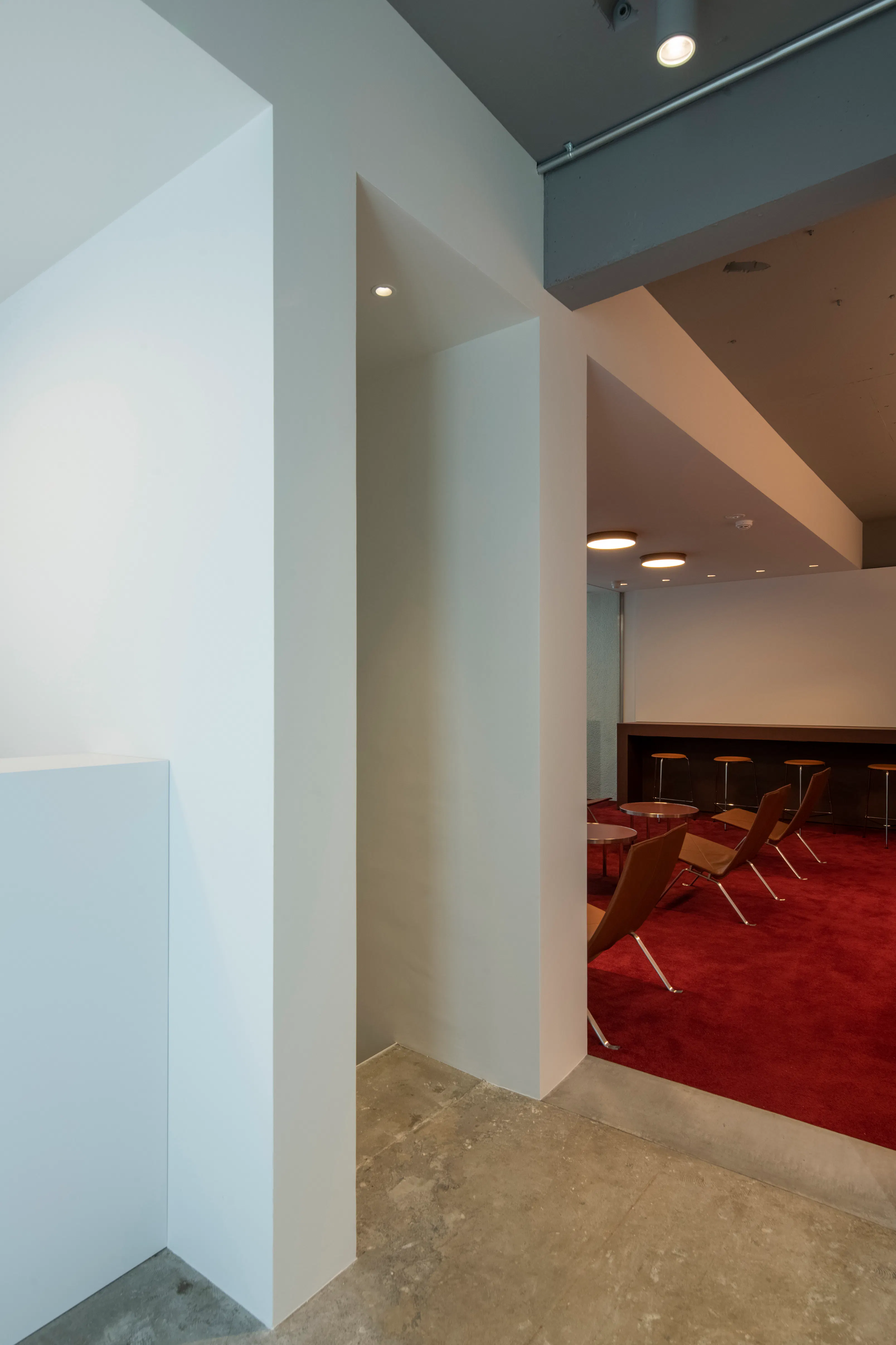 【唐人町駅1分】3層238㎡・建築家リノベーションのアートスペース(cassette)