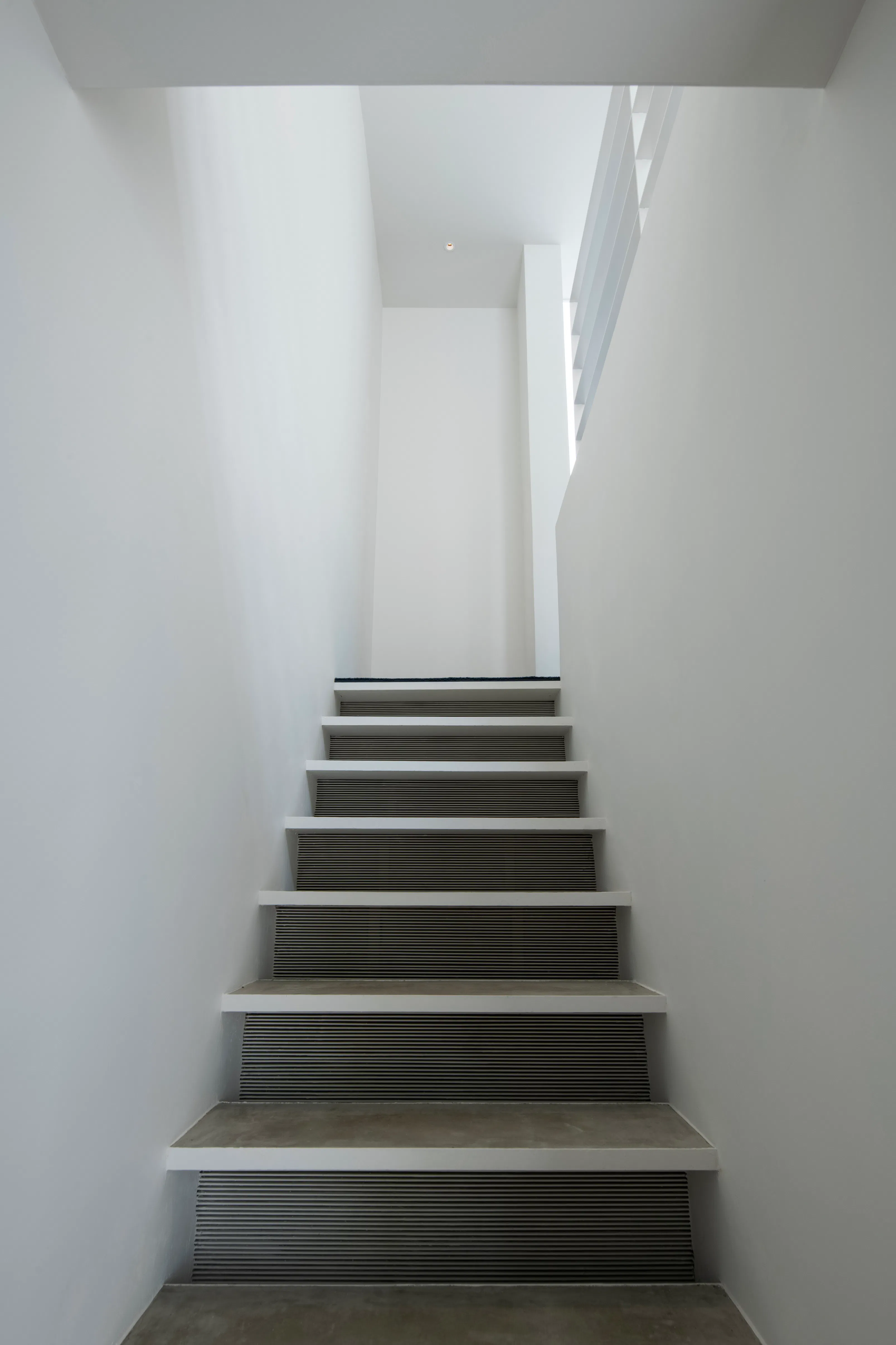 【唐人町駅1分】3層238㎡・建築家リノベーションのアートスペース(cassette)