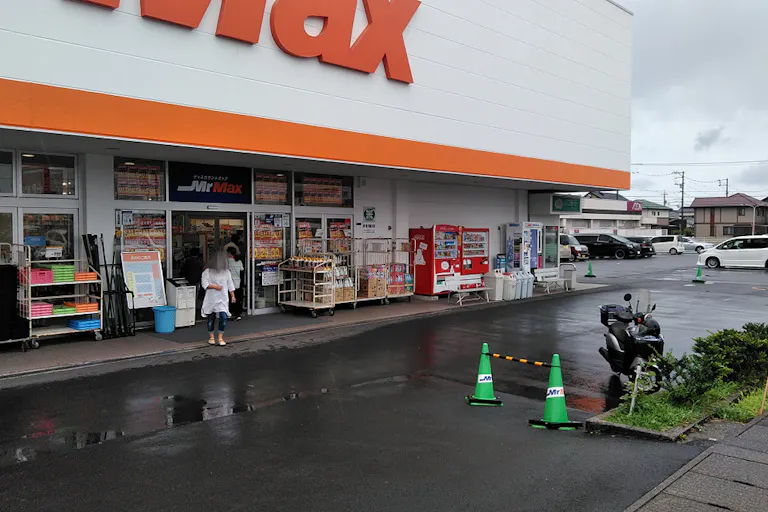 【ミスターマックス 末武店】店頭 販促プロモーションや物販用途に最適な総合ディスカウントストアの催事イベントスペースの画像4