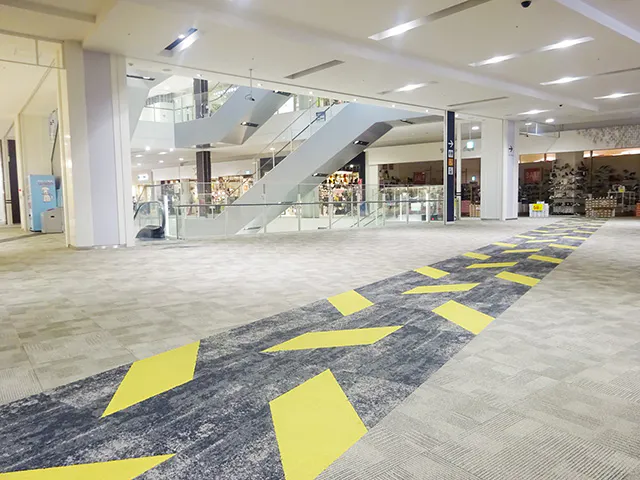 【イオンモール大和郡山】2階イオン前