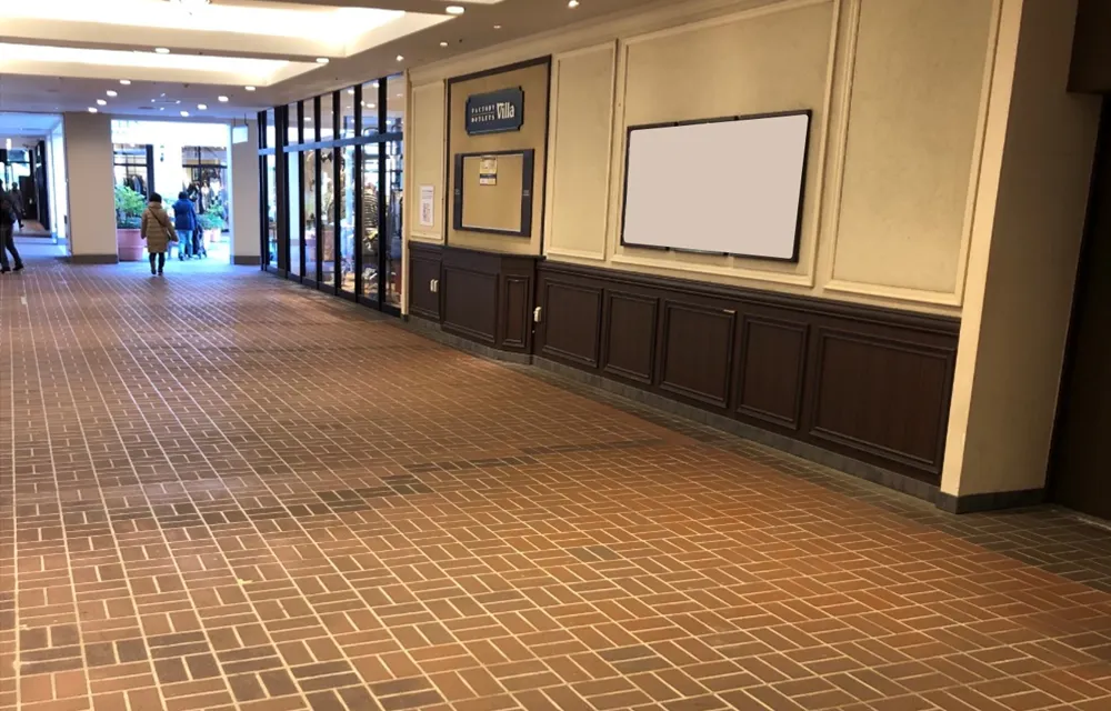 【三井アウトレットパーク 多摩南大沢】ファクトリーアウトレッツVilla1階 南側連絡通路