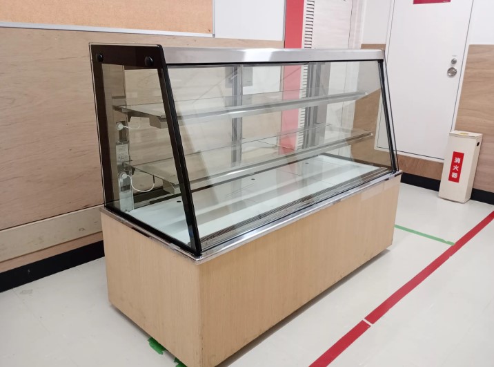 【町田モディ】2階 パブリックスペース（店頭三角）【食物販・物販】人通り抜群の好立地、スイーツ販売やPRイベントに最適