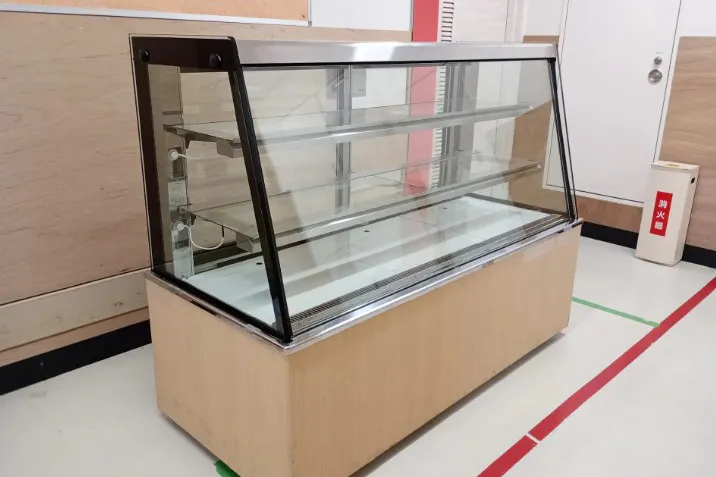 【町田モディ】2階 パブリックスペース(店頭三角)【食物販・物販】人通り抜群の好立地、スイーツ販売やPRイベントに最適