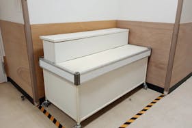 【町田モディ】2階 パブリックスペース(店頭三角)【食物販・物販】人通り抜群の好立地、スイーツ販売やPRイベントに最適