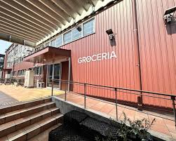 【グロッサリア 脇田店】店内出入口物販スペース※地域出店者優先