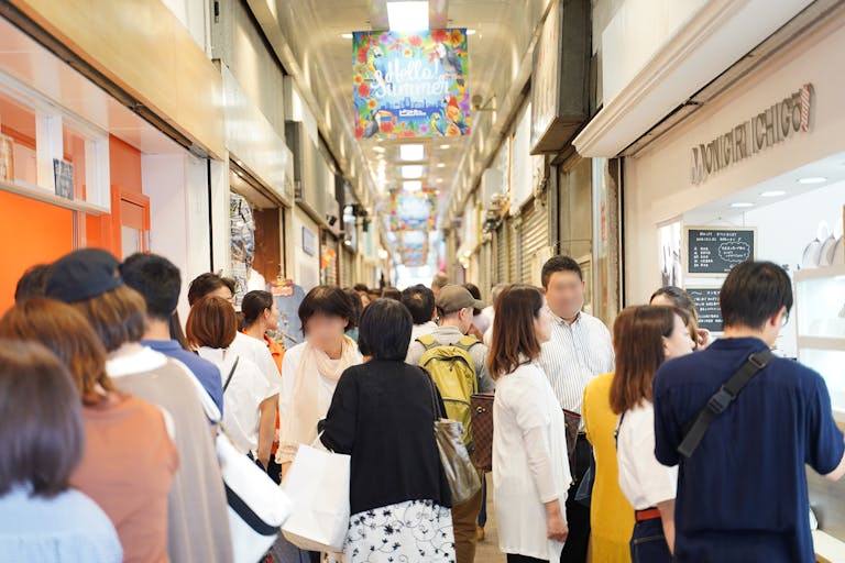 【三宮高架商店街 ピアザkobe 海側No.36】ポップアップストアやプロモーションに最適な高架下商店街内のイベントスペースの画像1