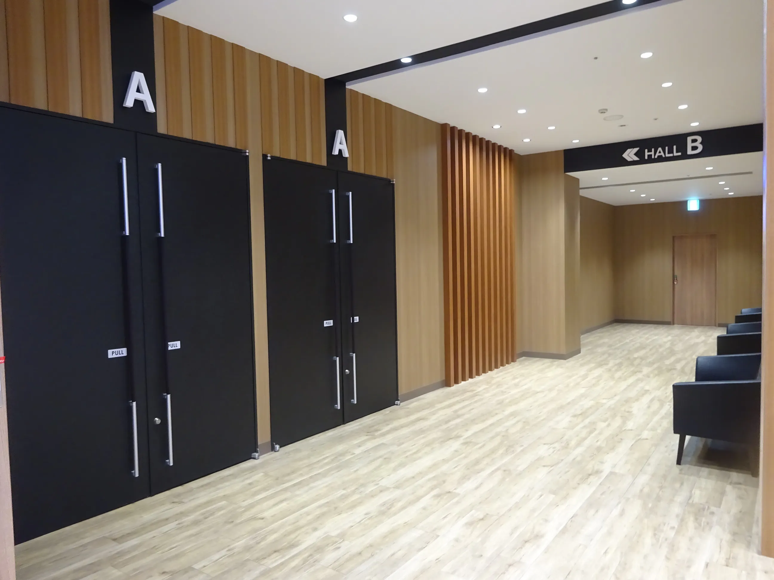 【イオンモール今治新都市】2FイオンホールA（手前）