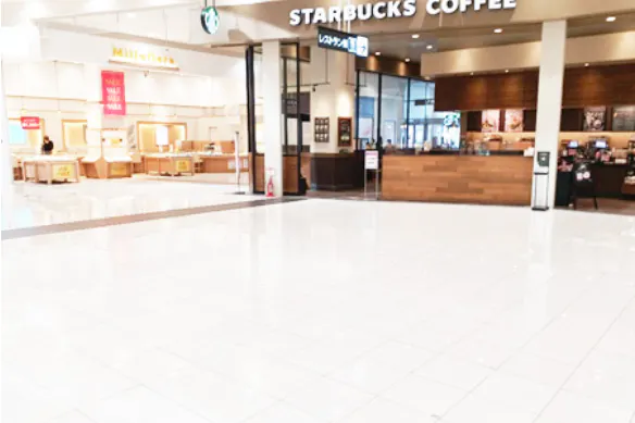 【イオンモール佐野新都市*】スターバックスコーヒー前