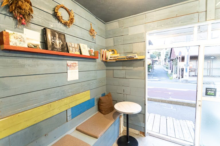 【鎌倉駅6分】ギャラリーや物販に最適なエキチカで視認性抜群なカフェを利用したレンタルスペースの画像5