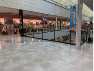 【イオンモール川口前川】イッカ前ブリッジの画像