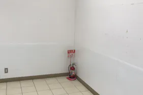 【西友 岐阜華陽店】1F 風除室 プロモーション用途や物販、食物販のポップアップストアに最適なスーパー店内催事イベントスペース