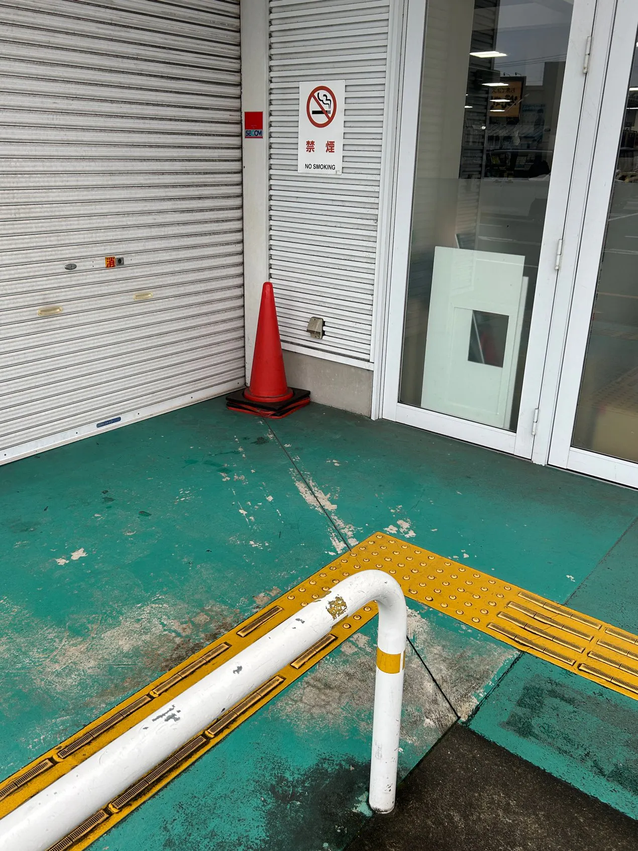 【TSUTAYA森町店】食物販やプロモーションの実施可能な屋外駐輪場スペース