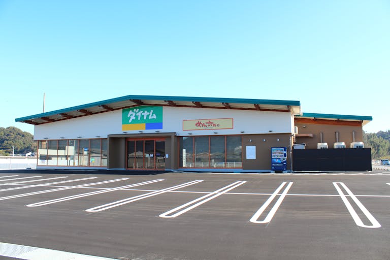 【ダイナム福岡川崎店ゆったり館】キッチンカー出店やプロモーションイベントに最適なアミューズメント施設のイベントスペースの画像1