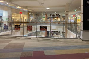 【イオンモール八千代緑が丘】各種プロモーションや物販、食物販のポップアップストアに最適なジュエルカフェ前ブリッジスペース