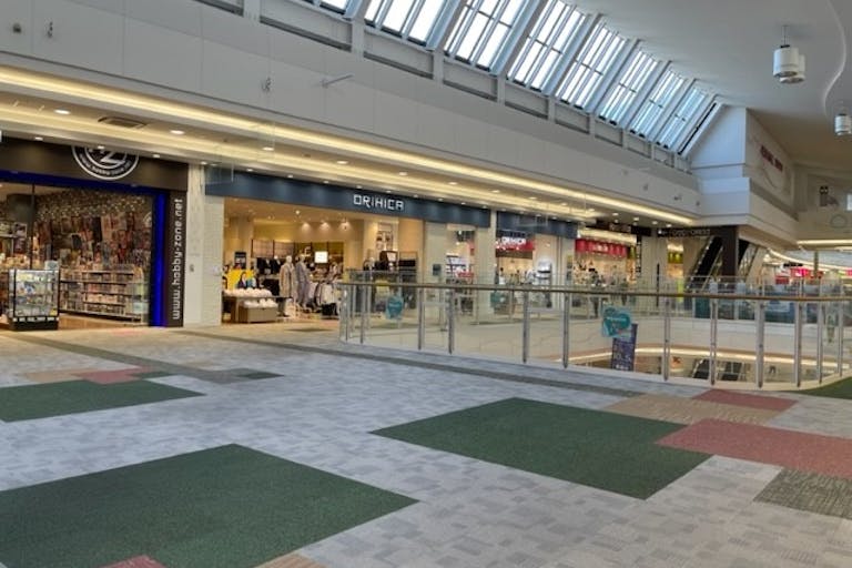 【イオンモール羽生】SHOWA NISHIKAWA 前ブリッジの画像1