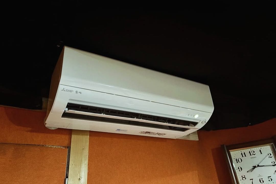 【北18条駅7分】ポップアップストアや展示会・撮影に最適!24時間利用可な鏡付きコンパクトイベントスペース「レンタルスタジオエイジュ札幌北18条」