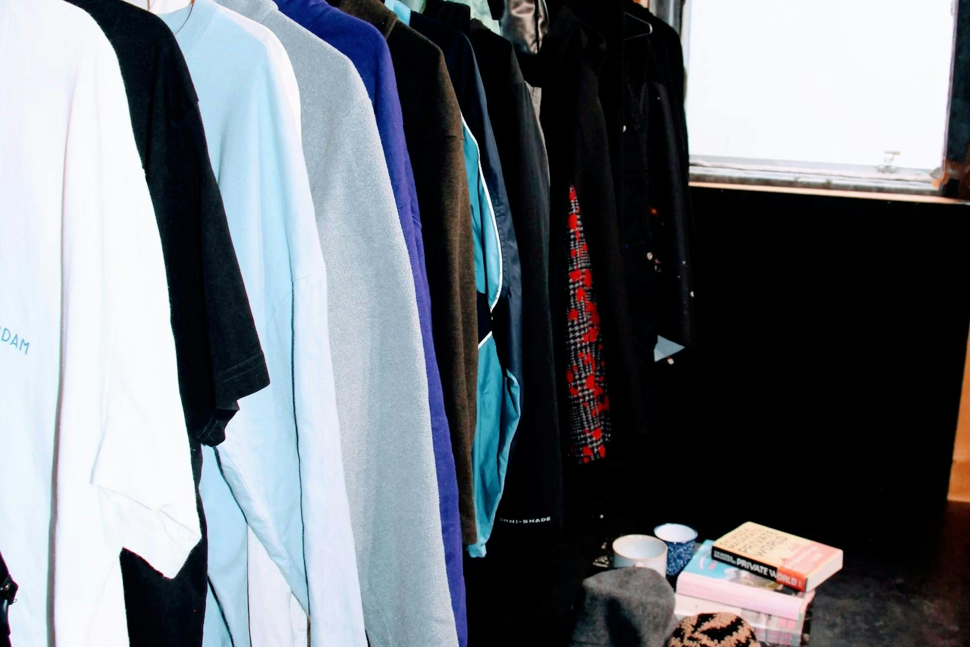 【北18条駅7分】ポップアップストアや展示会・撮影に最適!24時間利用可な鏡付きコンパクトイベントスペース「レンタルスタジオエイジュ札幌北18条」