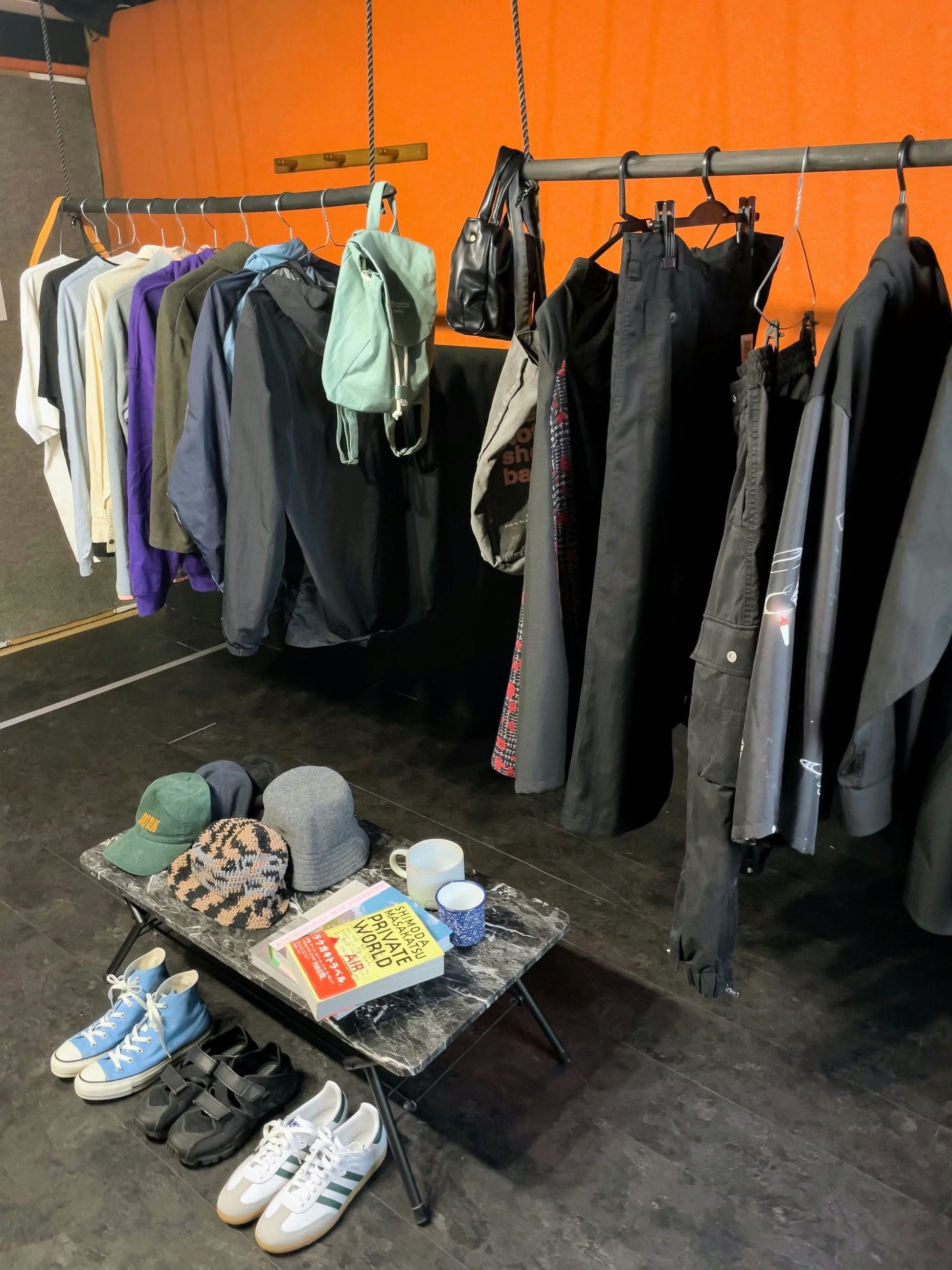 【北18条駅7分】ポップアップストアや展示会・撮影に最適！24時間利用可な鏡付きコンパクトイベントスペース「レンタルスタジオエイジュ札幌北18条」