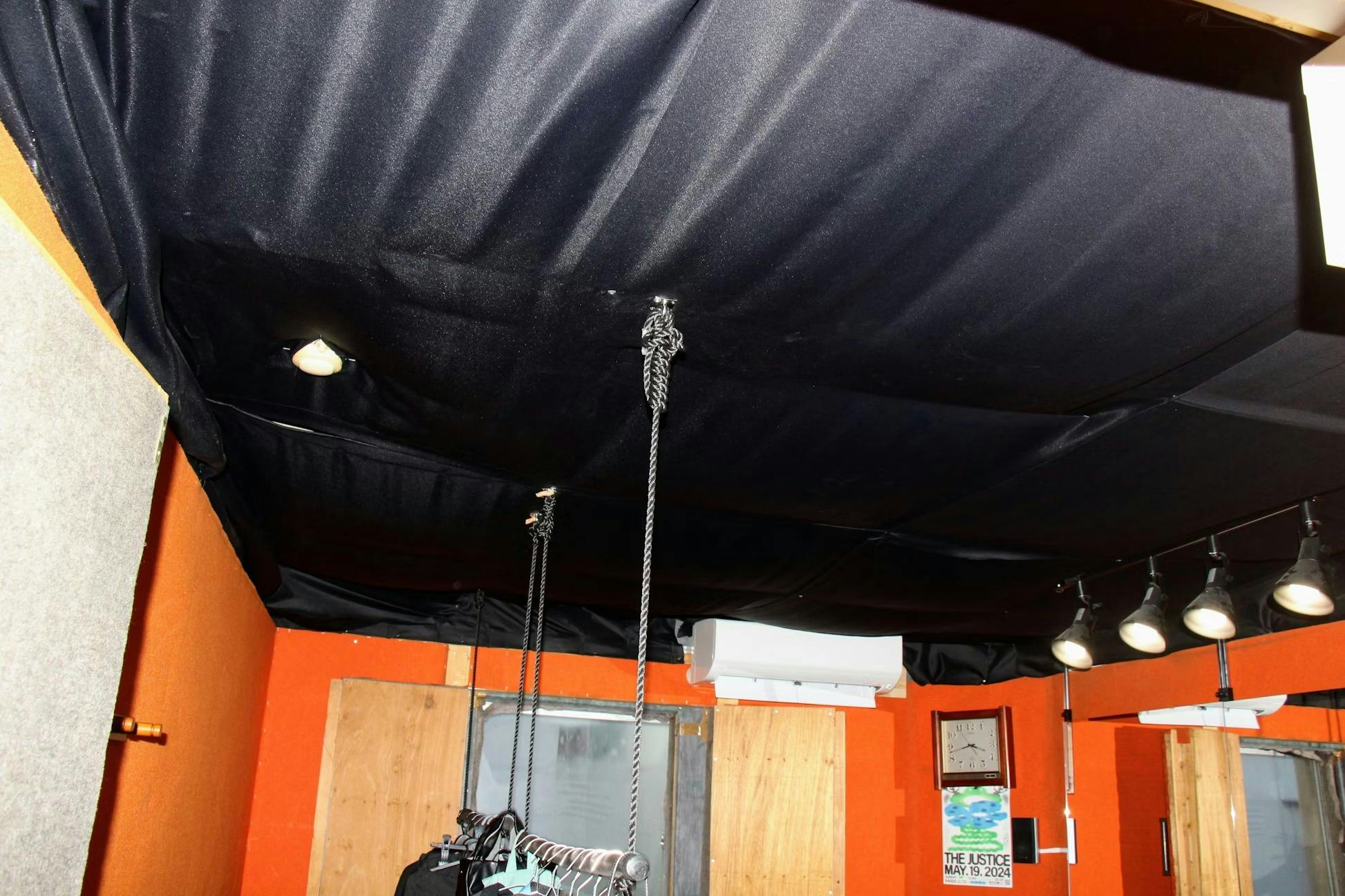 【北18条駅7分】ポップアップストアや展示会・撮影に最適!24時間利用可な鏡付きコンパクトイベントスペース「レンタルスタジオエイジュ札幌北18条」