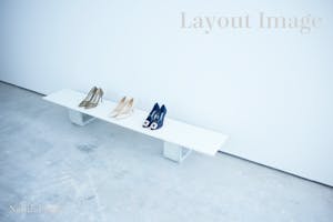 【表参道駅8分 /明治神宮前駅4分】数々の有名な人気ショップが立ち並ぶキャットストリート沿いの路面スペースです。搬入搬出もしやすく「個展」「展示会、ポップアップストア」等に最適