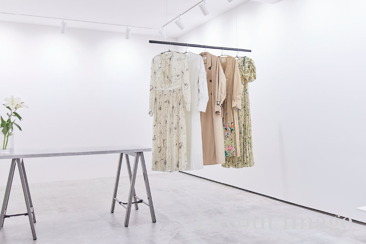 【表参道駅8分 /明治神宮前駅4分】数々の有名な人気ショップが立ち並ぶキャットストリート沿いの路面スペースです。搬入搬出もしやすく「個展」「展示会、ポップアップストア」等に最適