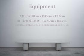 【表参道駅8分 /明治神宮前駅4分】数々の有名な人気ショップが立ち並ぶキャットストリート沿いの路面スペースです。搬入搬出もしやすく「個展」「展示会、ポップアップストア」等に最適
