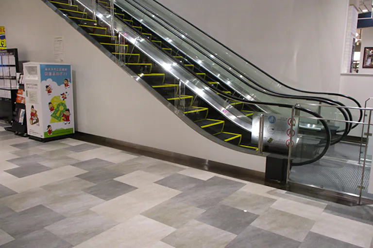 【イオン藤井寺ショッピングセンター】スペースG(グランサックス前)の画像1