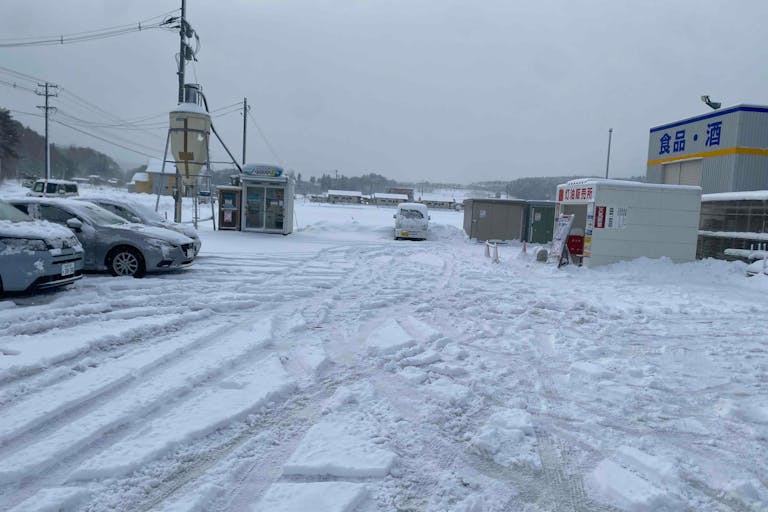 【ホームマート九戸店】屋外駐車場① キッチンカーの出店に最適なホームセンター内駐車場の屋外イベントスペースの画像1