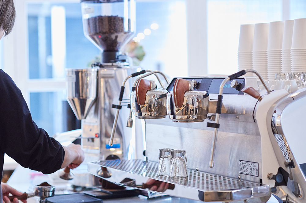 バリスタによるドリンクの提供も可（オプション）