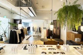 【 代官山駅5分 / メイン通り1F 路面 】 クリエイティブなキュレーション型