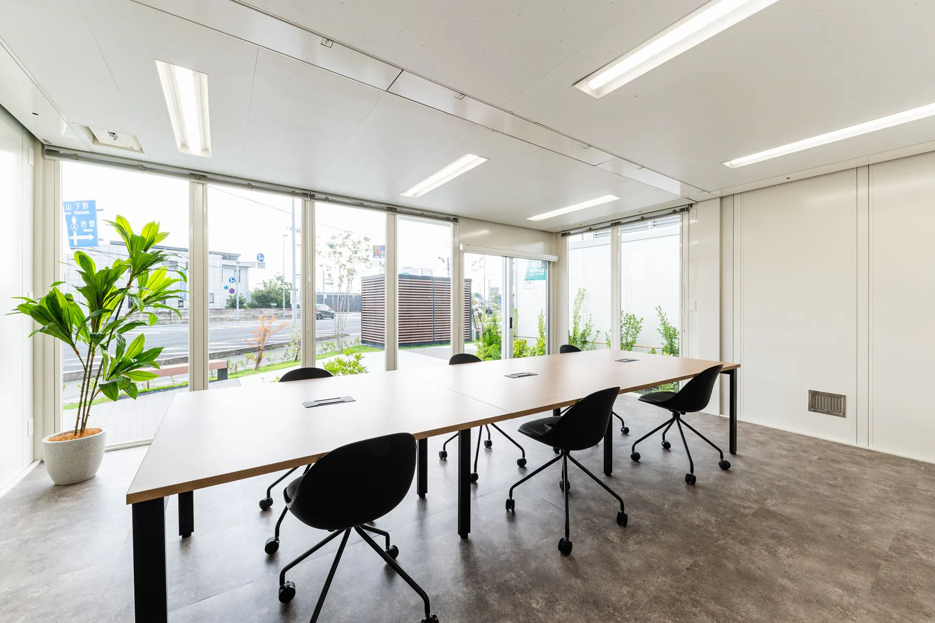 【栃木県宇都宮市】自主企画マルシェやワークショップに最適なお手頃価格のレンタルスペース「Meeting」/敷地全体の貸切イベント開催も可能!