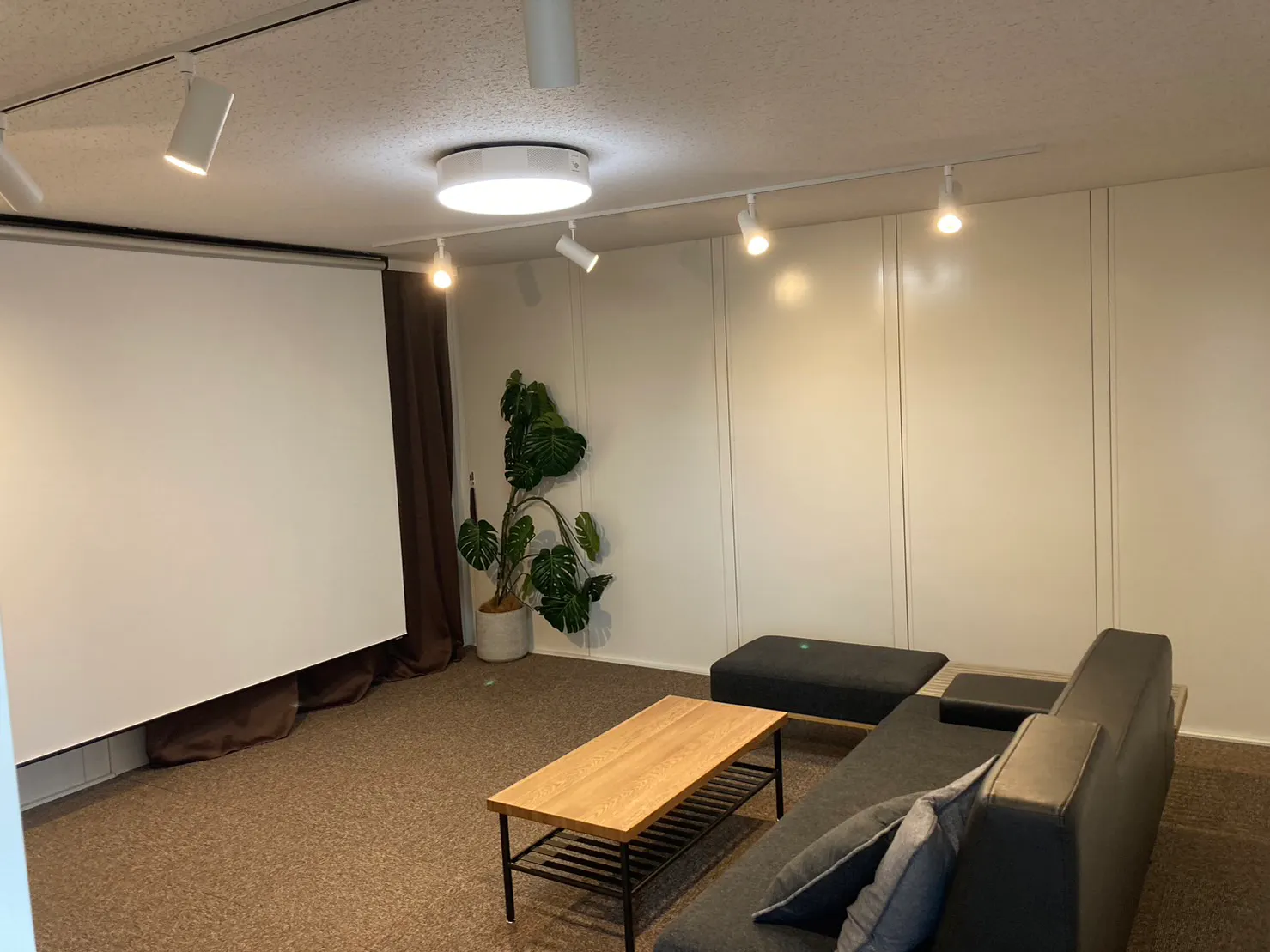 【牧駅15分】自主企画マルシェやワークショップに最適なお手頃価格のレンタルスペース「Living2」/敷地全体の貸切イベント開催も可能!