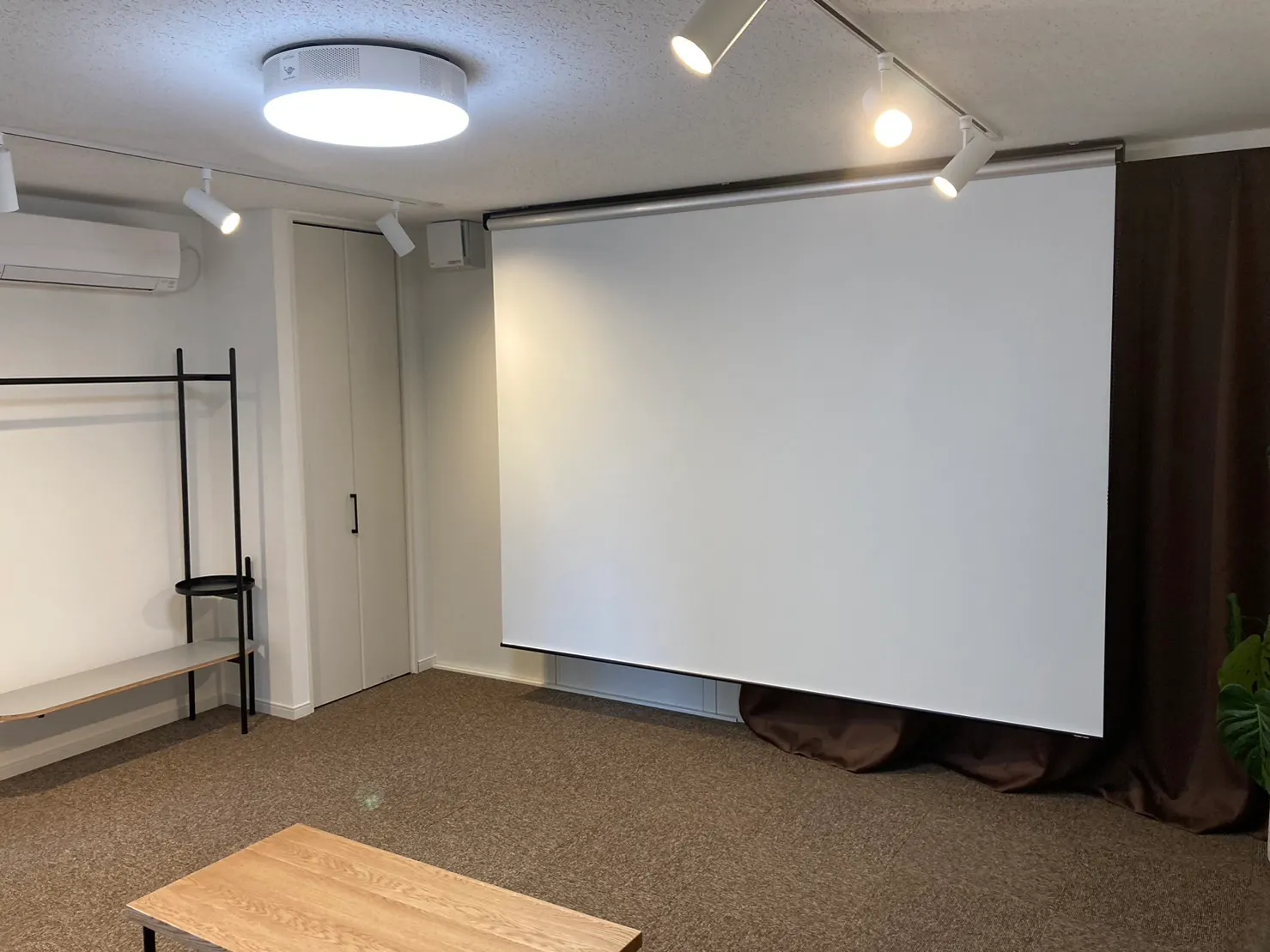 【牧駅15分】自主企画マルシェやワークショップに最適なお手頃価格のレンタルスペース「Living2」／敷地全体の貸切イベント開催も可能！