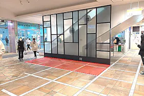 【相模大野ステーションスクエア】相模大野ステーションスクエアA館3階シースルーエレベーター前