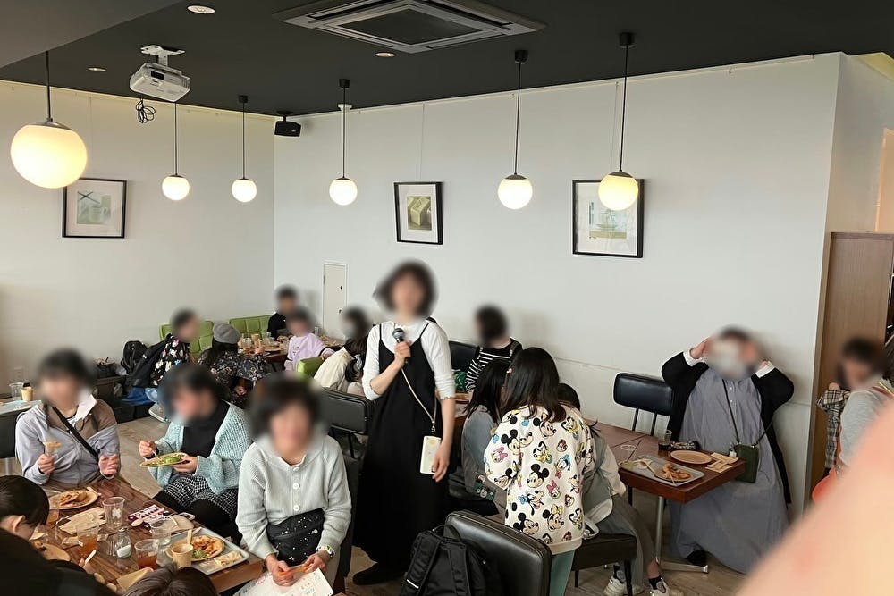 【中村日赤駅3分】最大100名規模で利用可能!イベントやパーティー、撮影に最適な自然光が豊かな白壁内装が特徴のテラス付きイベントスペース「MASA cafe」