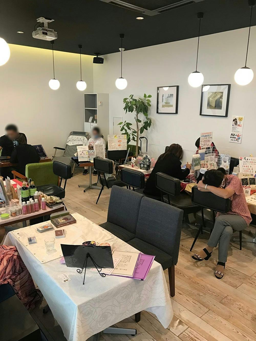 【中村日赤駅3分】最大100名規模で利用可能！イベントやパーティー、撮影に最適な自然光が豊かな白壁内装が特徴のテラス付きイベントスペース「MASA cafe」