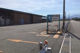 【ダイナム入善店】キッチンカーやプロモーションイベントの開催に最適なアミューズメント施設のイベントスペース