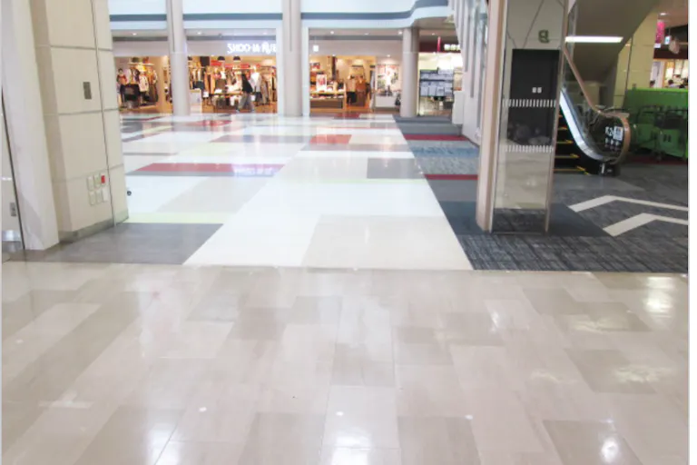 【イオンモール富津】東エレベーター前Aの画像1