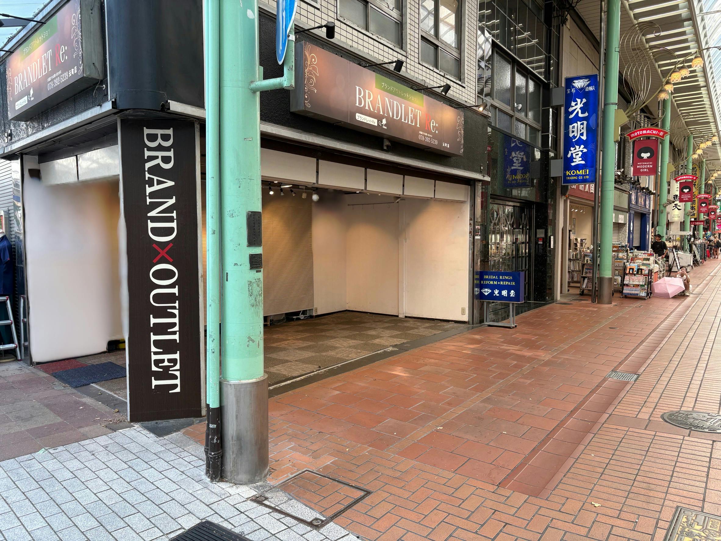 【神戸 元町商店街】 ポップアップストアやPRイベントに最適!神戸元町商店街アーケード内の交差点角地の3丁目イベントスペース