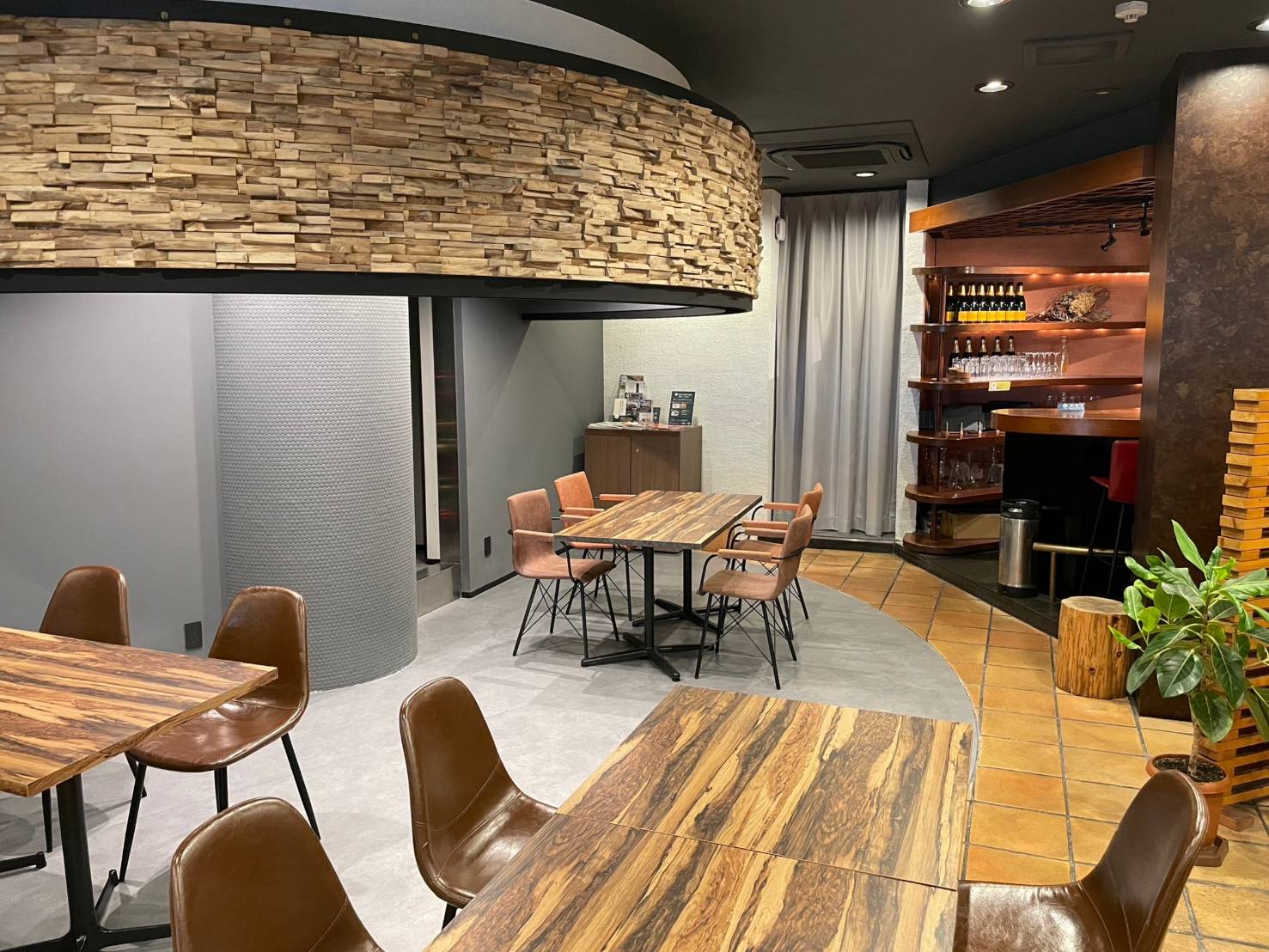 【青葉通一番町駅6分】25～30名収容が可能  レンタルスペース / イベントスペース