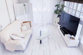 【代官山駅4分】雑誌のインタビュー撮影やYouTubeのライブ配信に最適な自然光豊かでネット環境や備品が充実したヘアサロン内撮影スタジオ