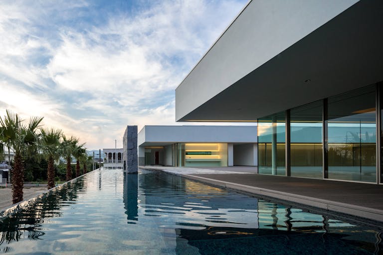 インフィニティプール